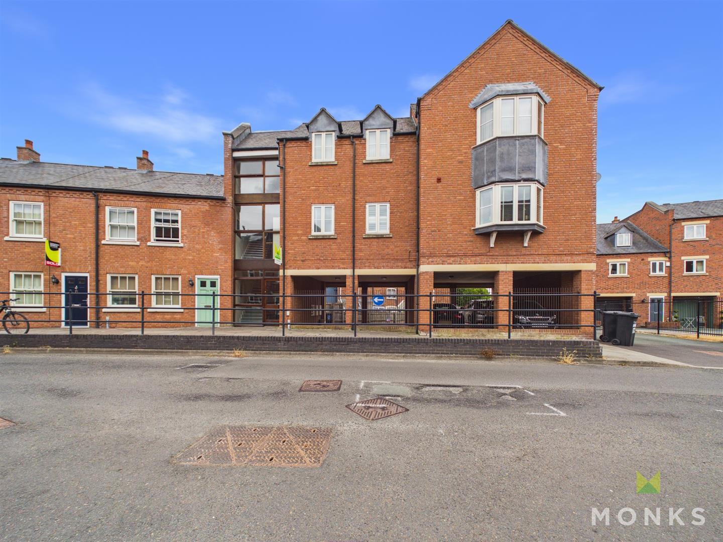 67 St. Julians Crescent, Shrewsbury, SY1 1UD To Let